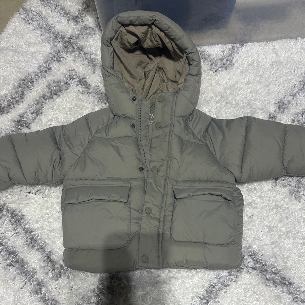 Zara Kids Puffer Jacket size 12-18 months